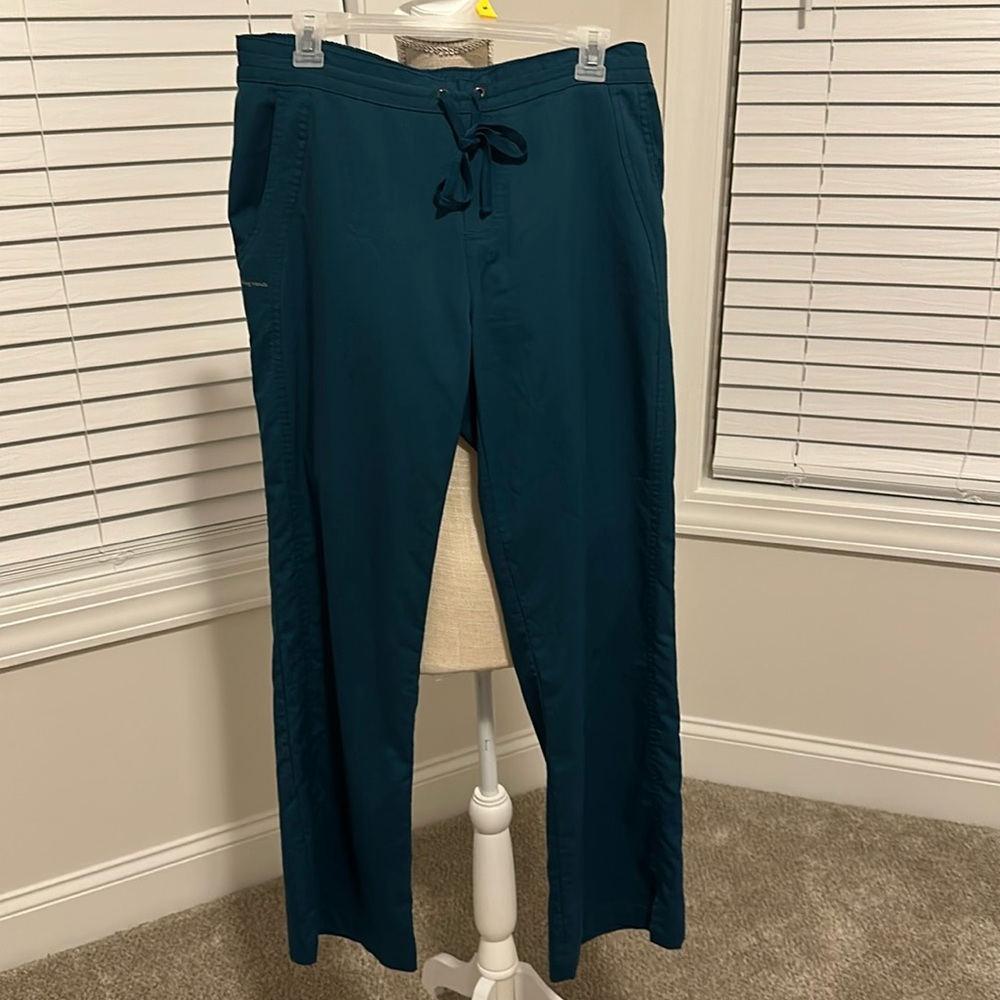 Gently used woman’s scrub bottoms